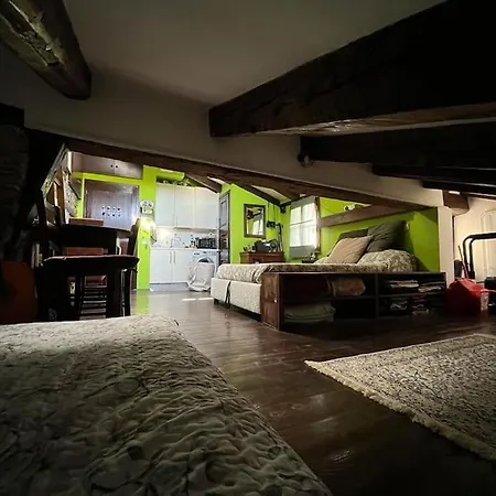 شقة Cozy Mansard In The Old Town